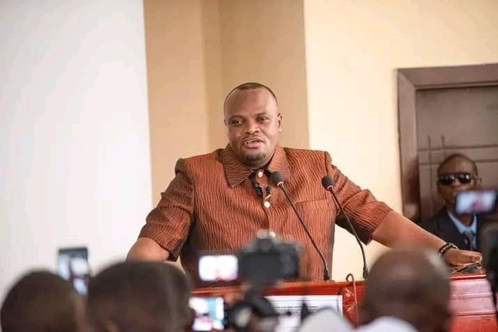 Kinshasa :Daniel Bumba promet du travail à 85% de la population kinoise