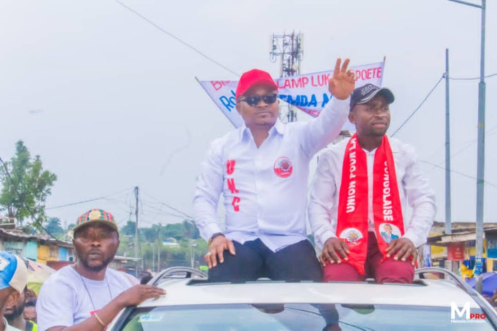 Enjeux politiques : Jessy Tshimbombo Mukuna, l’oiseau rare de la scène politique congolaise
