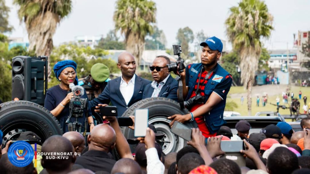 Nord-Kivu : Au secours des rescapés, Aziza Munana assure la prise en charge des victimes par le gouvernement