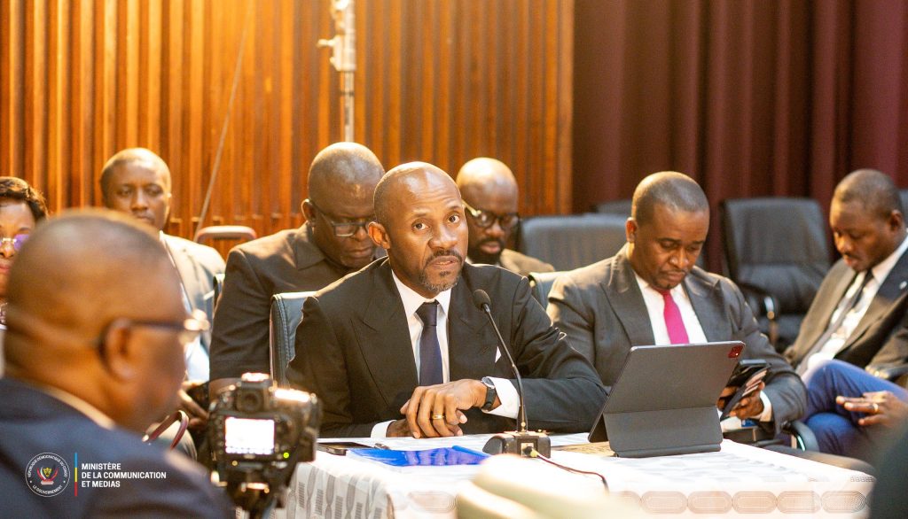 Audition parlementaire :Patrick Muyaya invite les élus nationaux à soutenir l’attribution d’un budget supplémentaire à la RTNC