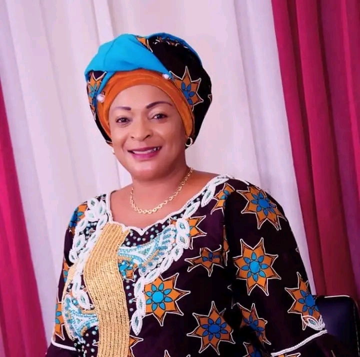Huit ans de loyaux services : l’UNISIC rend hommage à la Professeure Madeleine Mulongeshi Mbongo
